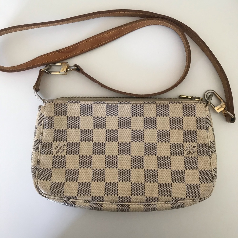 Authentic Louis Vuitton damier azur shoulder/crossbody Bag